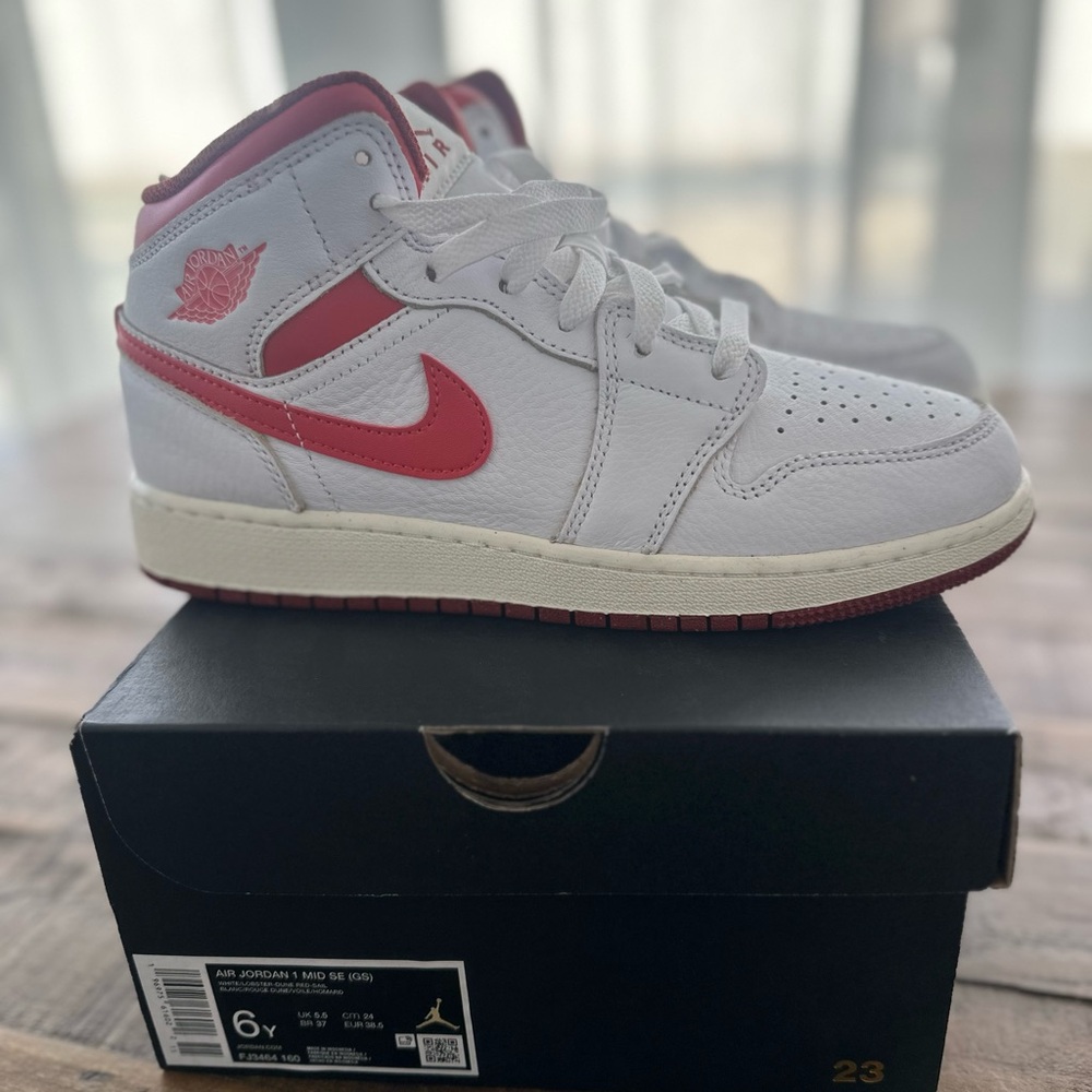 Nike Kids Air Jordan 1 Mid SE
